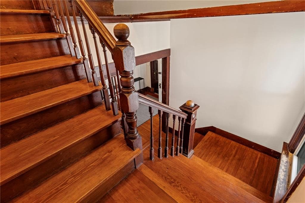 Single Family Residence at 15 Bradford Avenue, Newport, photo 27 of 50
