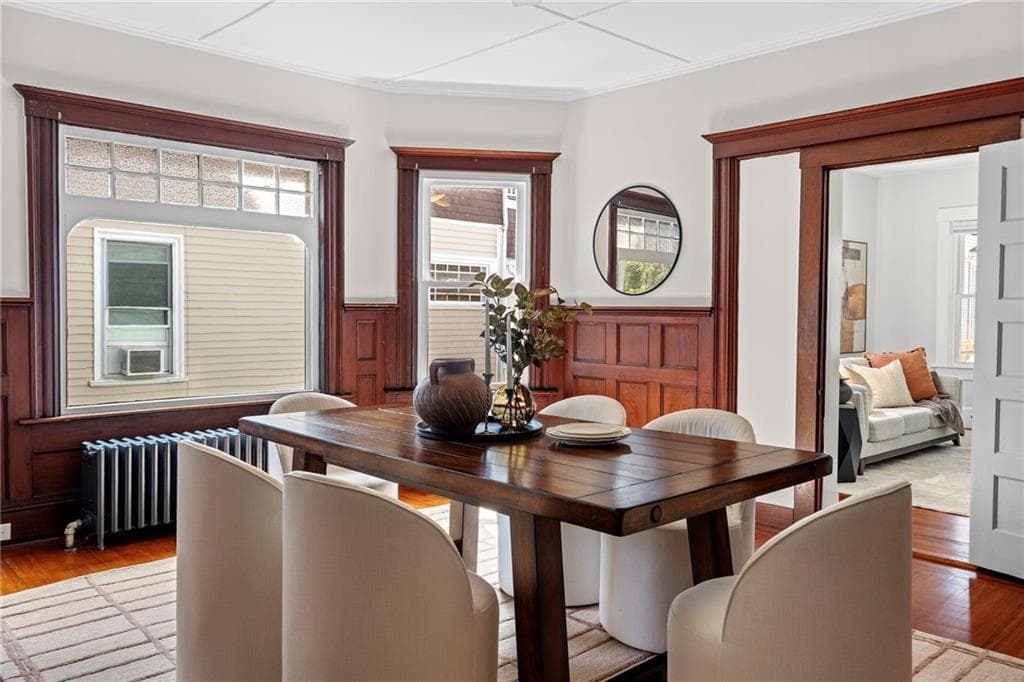 Single Family Residence at 15 Bradford Avenue, Newport, photo 14 of 50