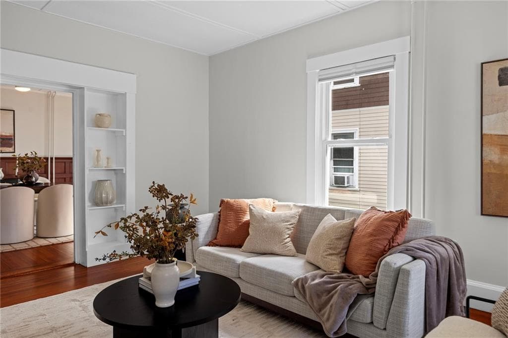 Single Family Residence at 15 Bradford Avenue, Newport, photo 19 of 50