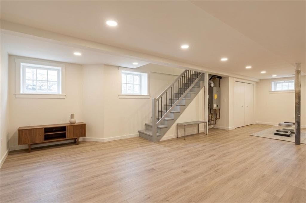 Single Family Residence at 15 Bradford Avenue, Newport, photo 44 of 50