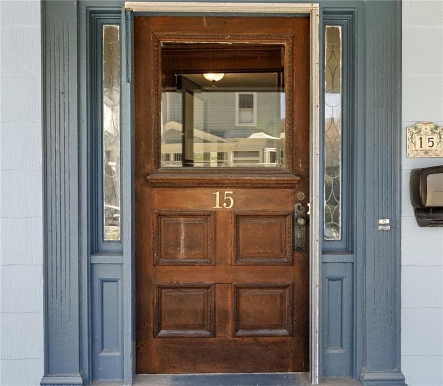 Single Family Residence at 15 Bradford Avenue, Newport, photo 4 of 50