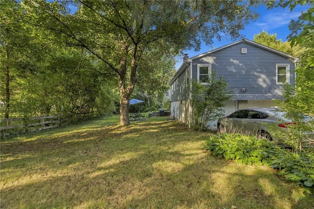 Single Family Residence at 17 Pleasant View Circle, Smithfield, photo 28 of 29