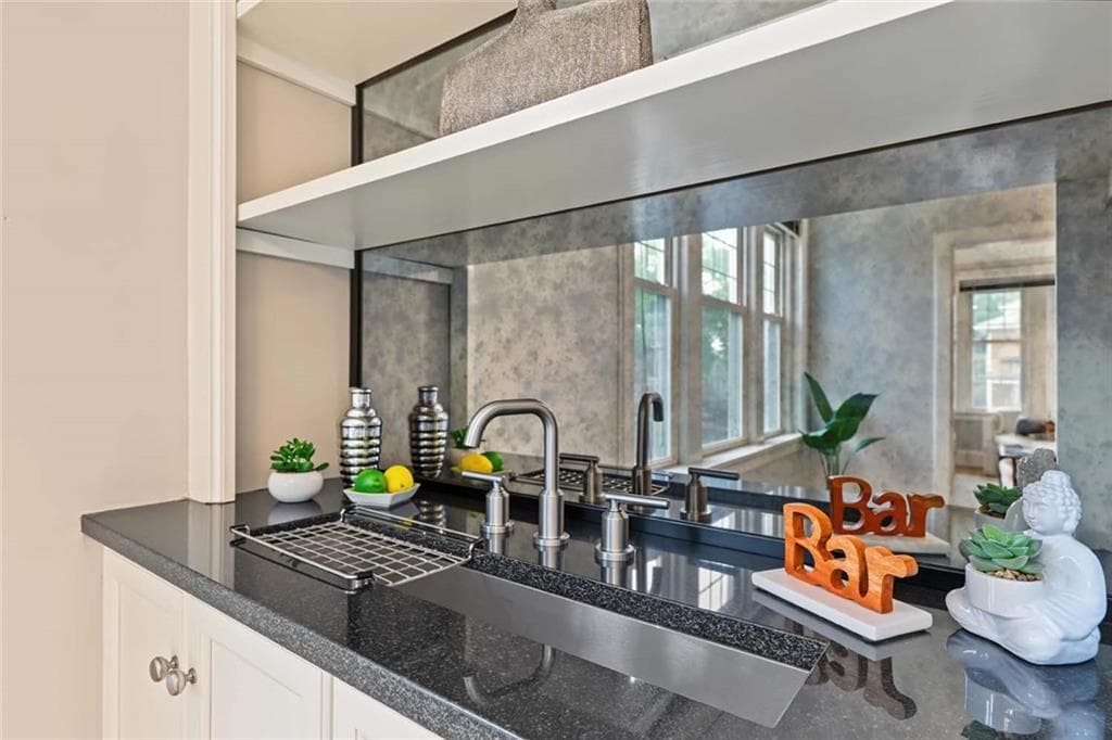 Condominium at 234 President Avenue UNIT 3, Providence, photo 16 of 37