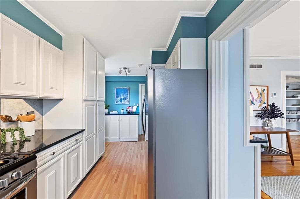 Condominium at 234 President Avenue UNIT 3, Providence, photo 20 of 37