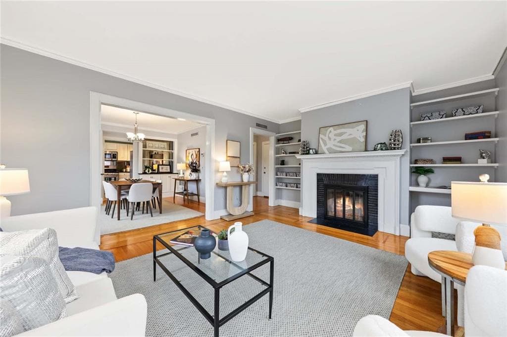 Condominium at 234 President Avenue UNIT 3, Providence, photo 10 of 37