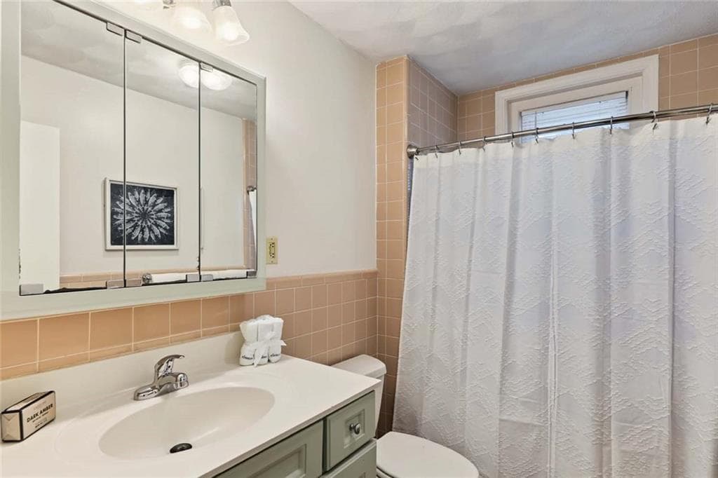 Condominium at 234 President Avenue UNIT 3, Providence, photo 29 of 37
