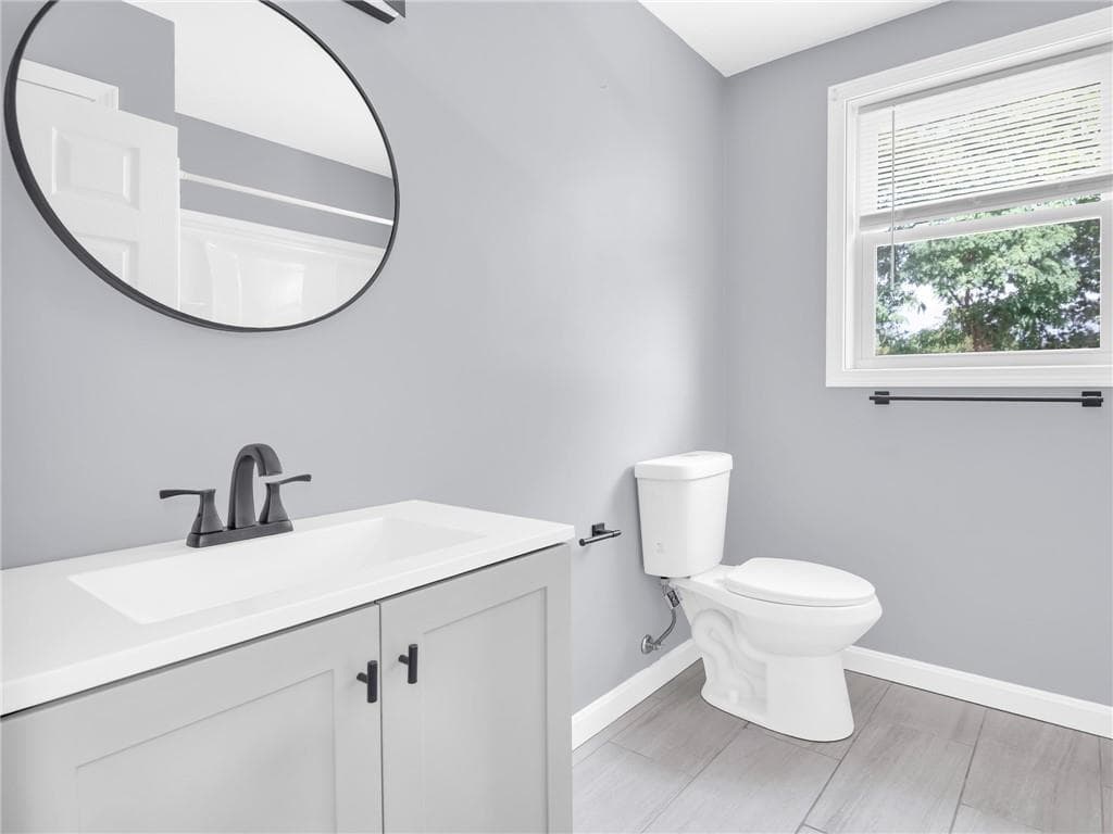 Single Family Residence at 1105 Pontiac Avenue, Cranston, photo 15 of 30