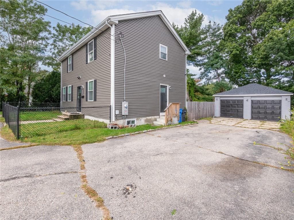 Single Family Residence at 1105 Pontiac Avenue, Cranston, photo 29 of 30