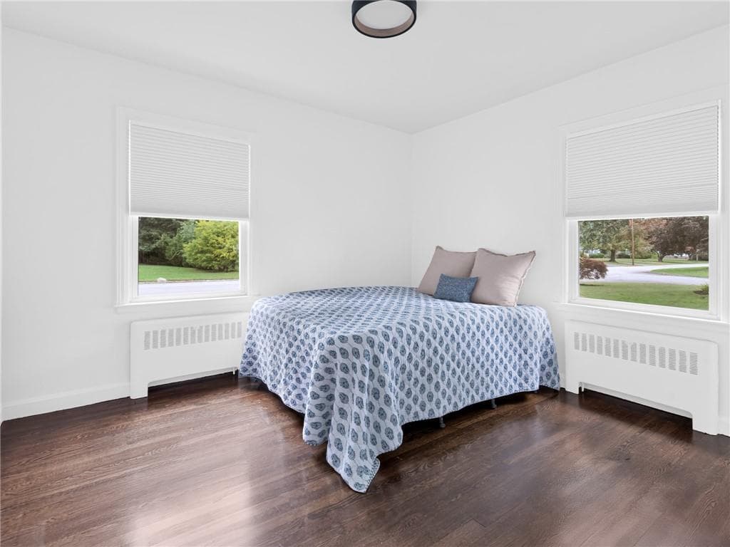Single Family Residence at 5 Sweetfern Road, Warwick, photo 19 of 29