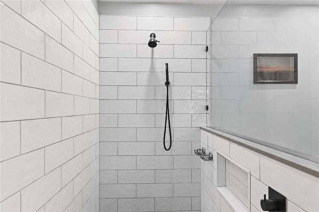 Condominium at 14 Seal Island Road UNIT 14, Bristol, photo 19 of 30