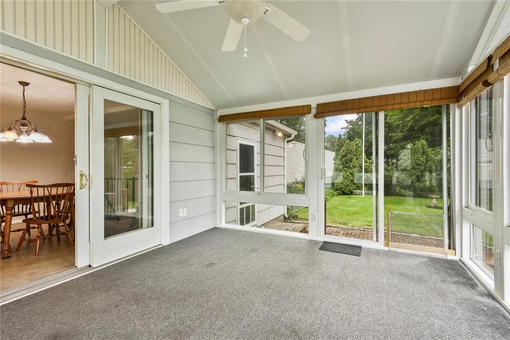 Single Family Residence at 27 Bowman Drive, Warwick, photo 10 of 30