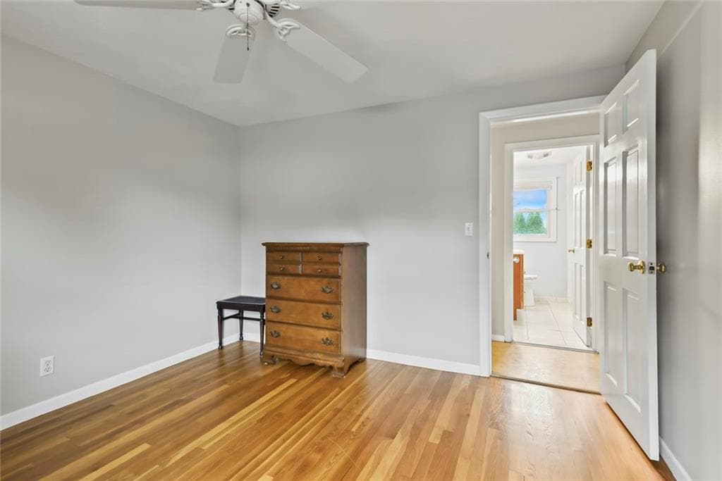 Single Family Residence at 27 Bowman Drive, Warwick, photo 18 of 30
