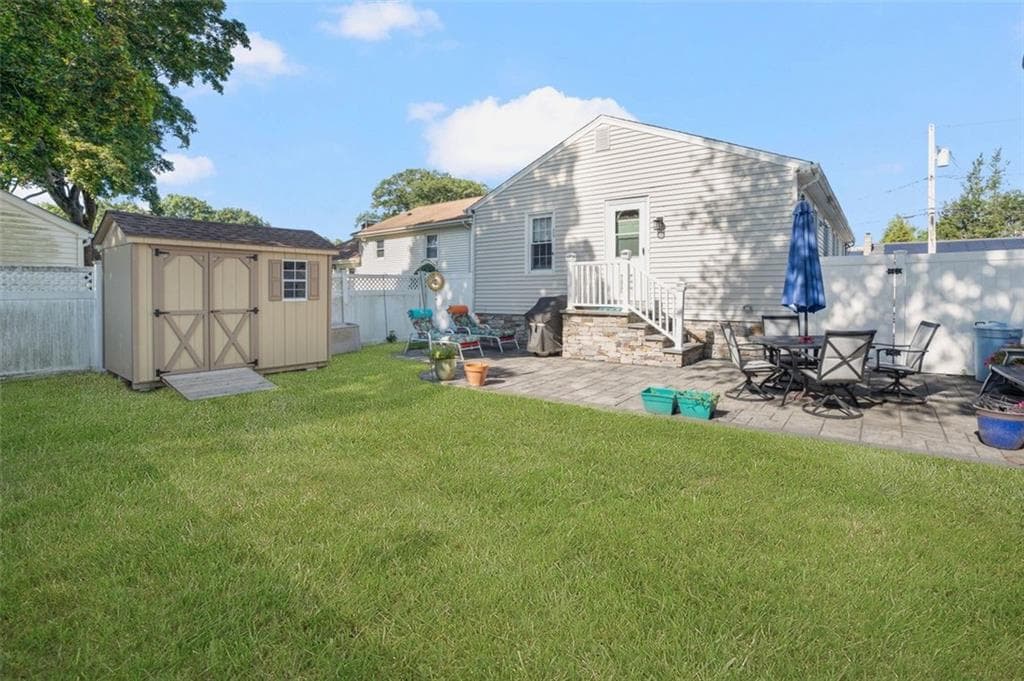 Single Family Residence at 18 Pine Street, North Providence, photo 3 of 20