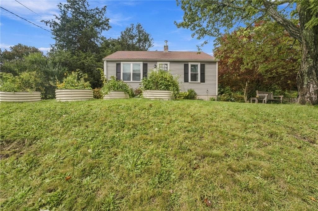 Single Family Residence at 87 Potowomut Road, Warwick, photo 2 of 38