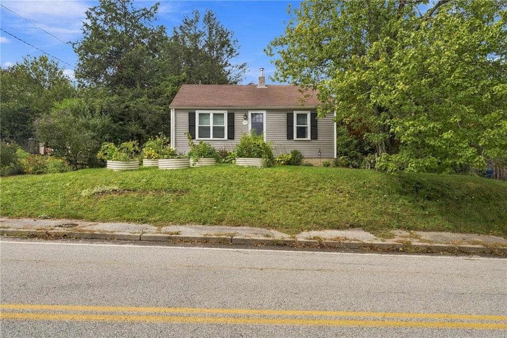 Single Family Residence at 87 Potowomut Road, Warwick, photo 37 of 38
