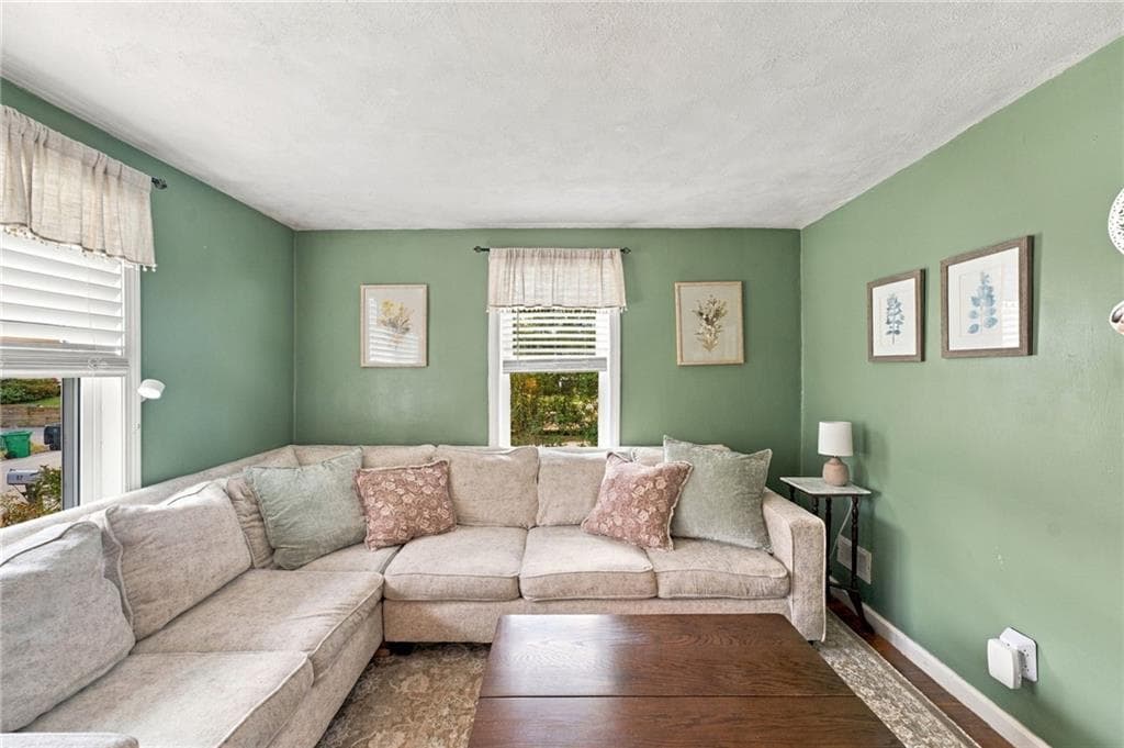 Single Family Residence at 87 Potowomut Road, Warwick, photo 11 of 38