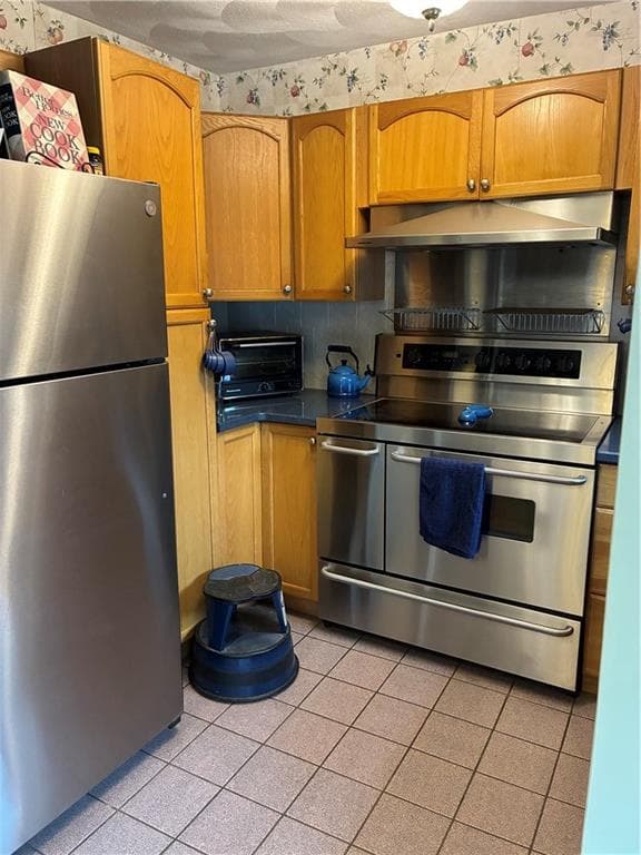 Condominium at 1 Willow Glen Circle UNIT 116, Warwick, photo 11 of 45