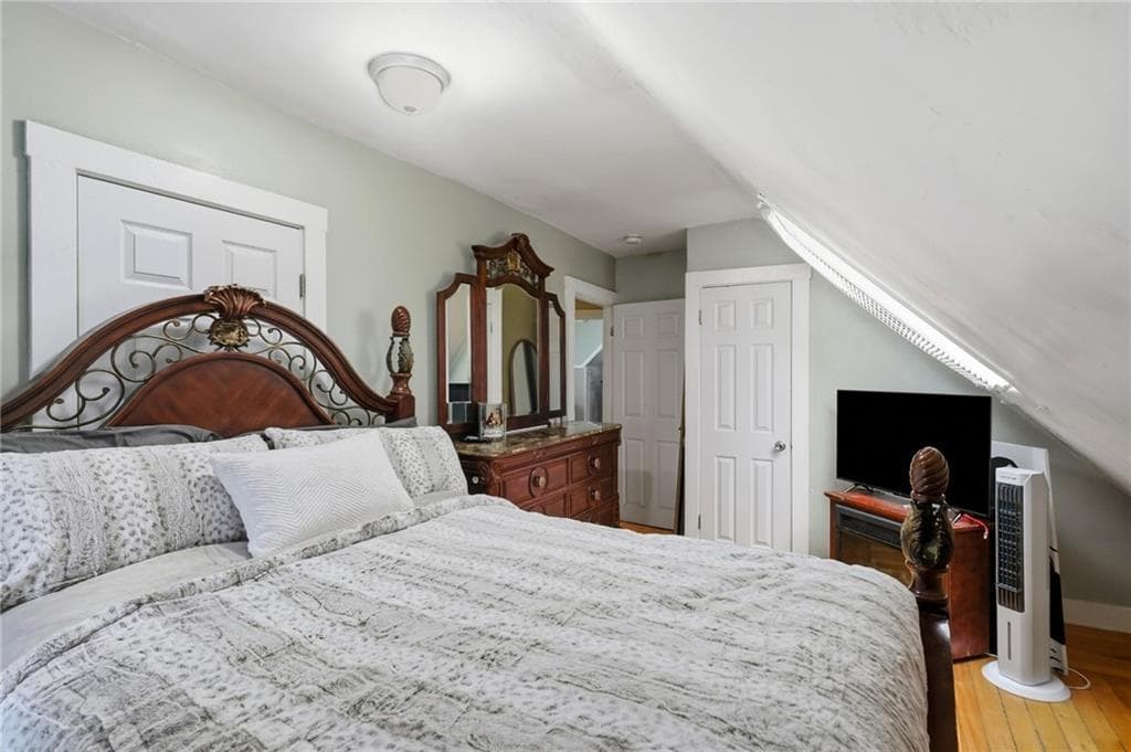 Multi Family at 7 Broad Street, Warwick, photo 31 of 49