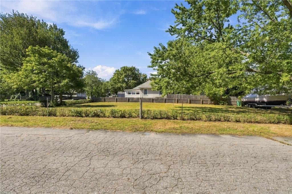 Single Family Residence at 11 Tourtelott Avenue, Warwick, photo 18 of 19
