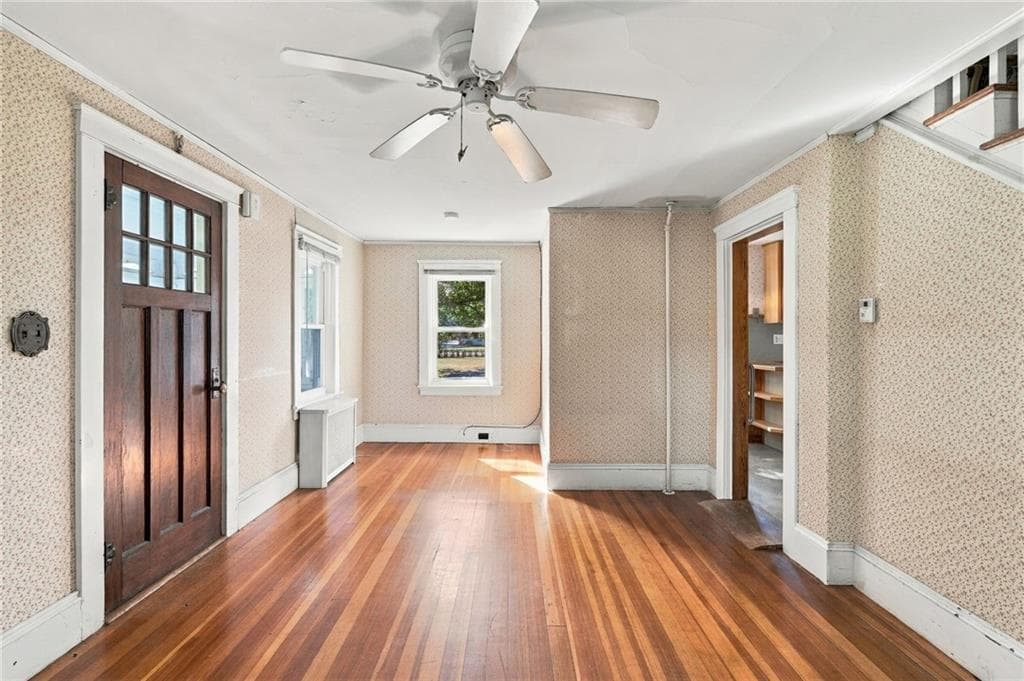 Single Family Residence at 11 Tourtelott Avenue, Warwick, photo 8 of 19