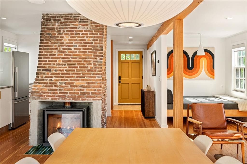 Single Family Residence at 4 Traverse Street, Providence, photo 12 of 42