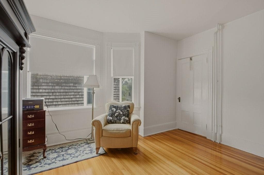 Single Family Residence at 14 Mann Avenue, Newport, photo 22 of 27