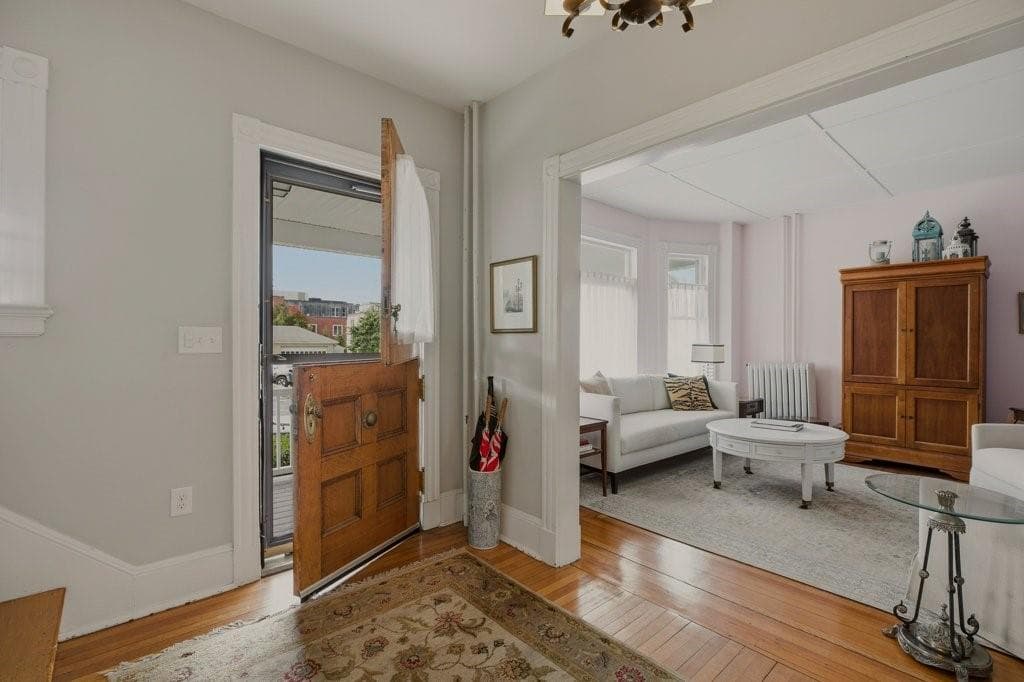 Single Family Residence at 14 Mann Avenue, Newport, photo 3 of 27