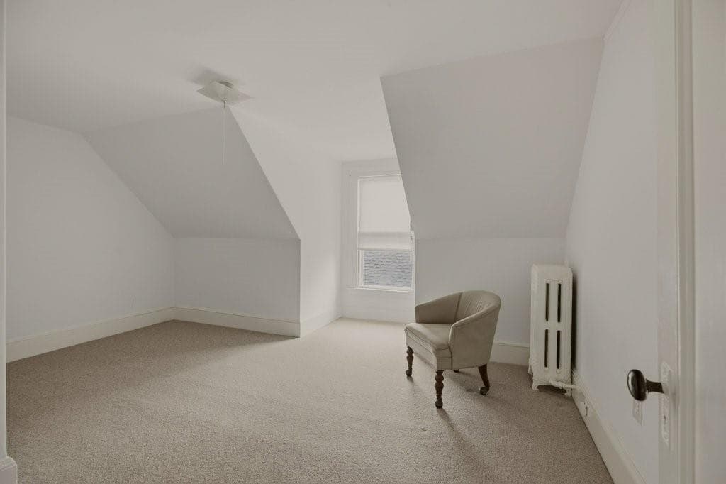Single Family Residence at 14 Mann Avenue, Newport, photo 24 of 27