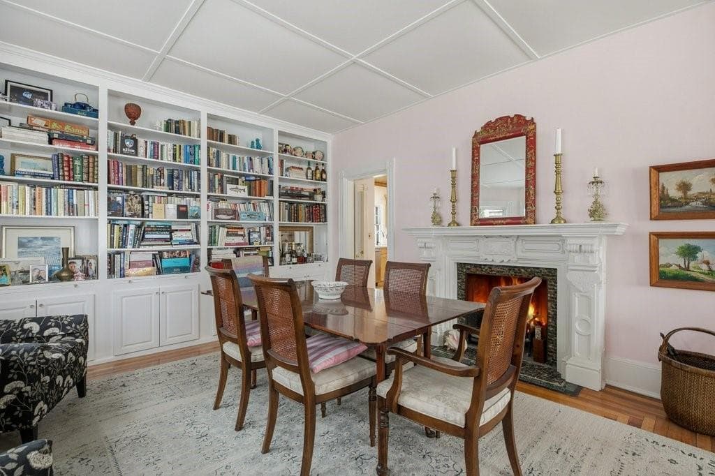 Single Family Residence at 14 Mann Avenue, Newport, photo 8 of 27