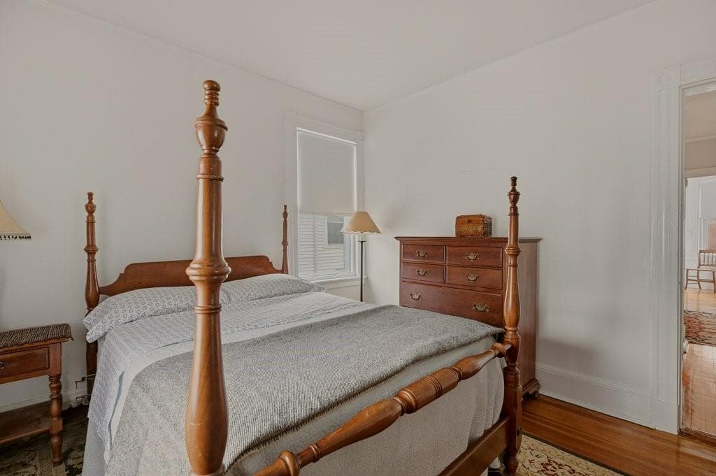 Single Family Residence at 14 Mann Avenue, Newport, photo 21 of 27