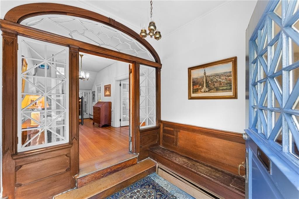 Single Family Residence at 135 Lloyd Avenue, Providence, photo 5 of 49