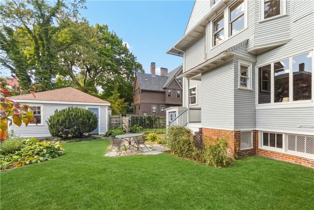 Single Family Residence at 135 Lloyd Avenue, Providence, photo 38 of 49