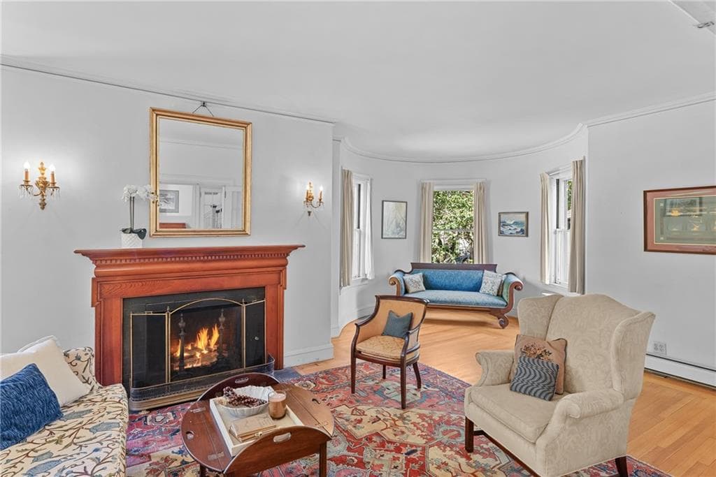 Single Family Residence at 135 Lloyd Avenue, Providence, photo 10 of 49