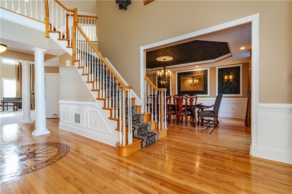 Single Family Residence at 5 Lenihan Lane, East Greenwich, photo 5 of 49