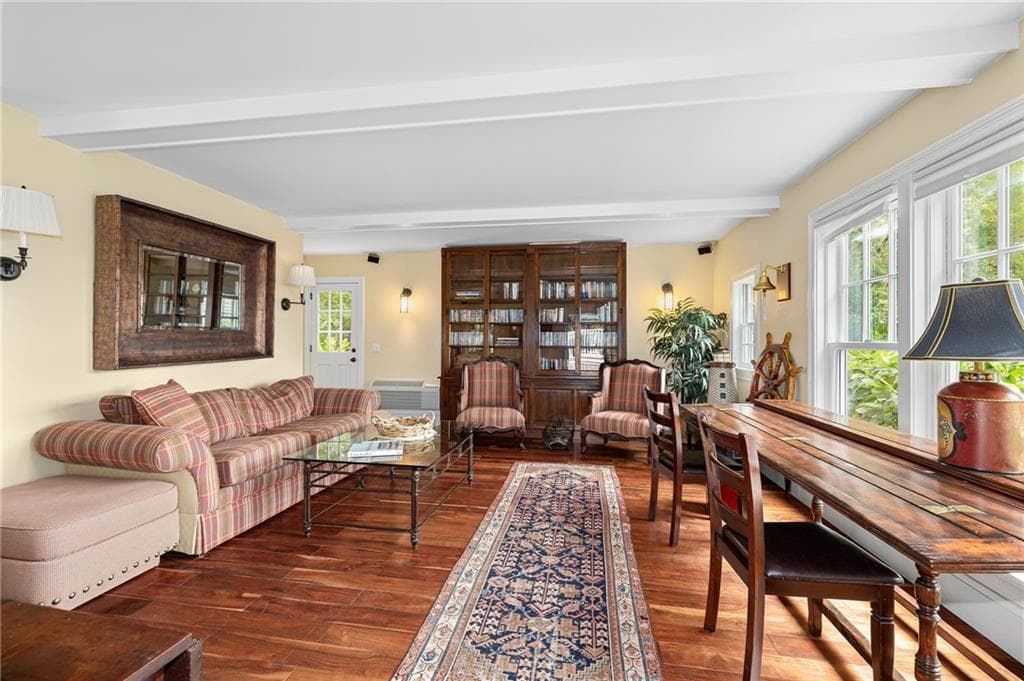 Single Family Residence at 31 Calvert Place, Jamestown, photo 23 of 42