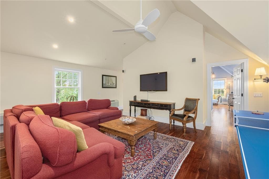 Single Family Residence at 31 Calvert Place, Jamestown, photo 27 of 42