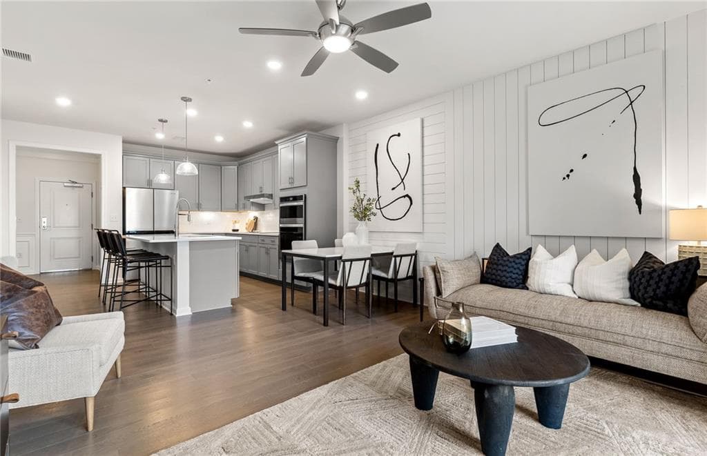 Condominium at 141 East Point Drive UNIT 210, East Providence, photo 7 of 16