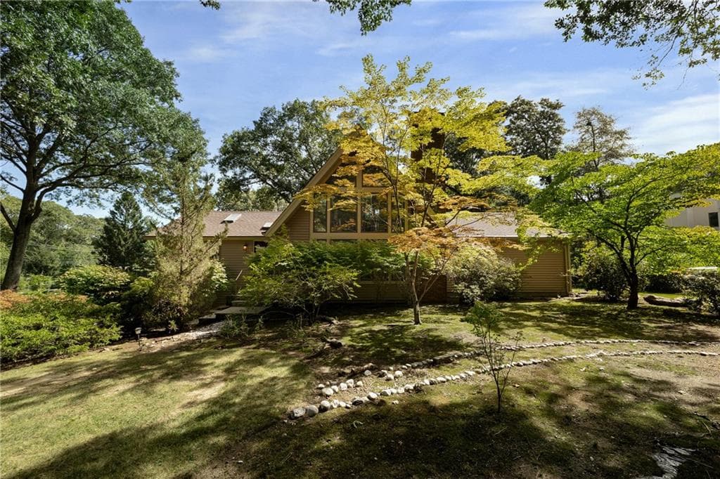 Single Family Residence at 40 Moosehorn Road, East Greenwich, photo 27 of 48