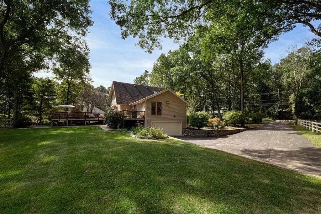 Single Family Residence at 40 Moosehorn Road, East Greenwich, photo 36 of 48