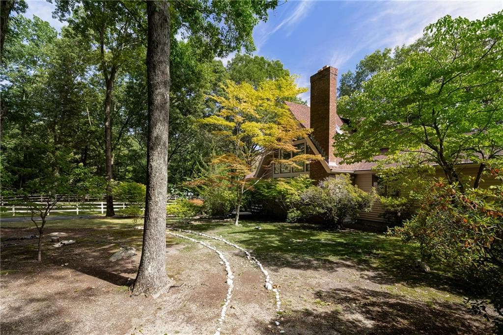 Single Family Residence at 40 Moosehorn Road, East Greenwich, photo 24 of 48