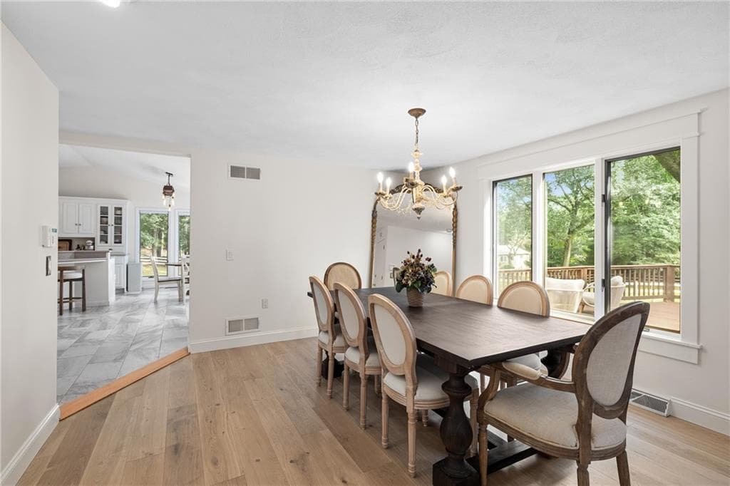 Single Family Residence at 40 Moosehorn Road, East Greenwich, photo 10 of 48
