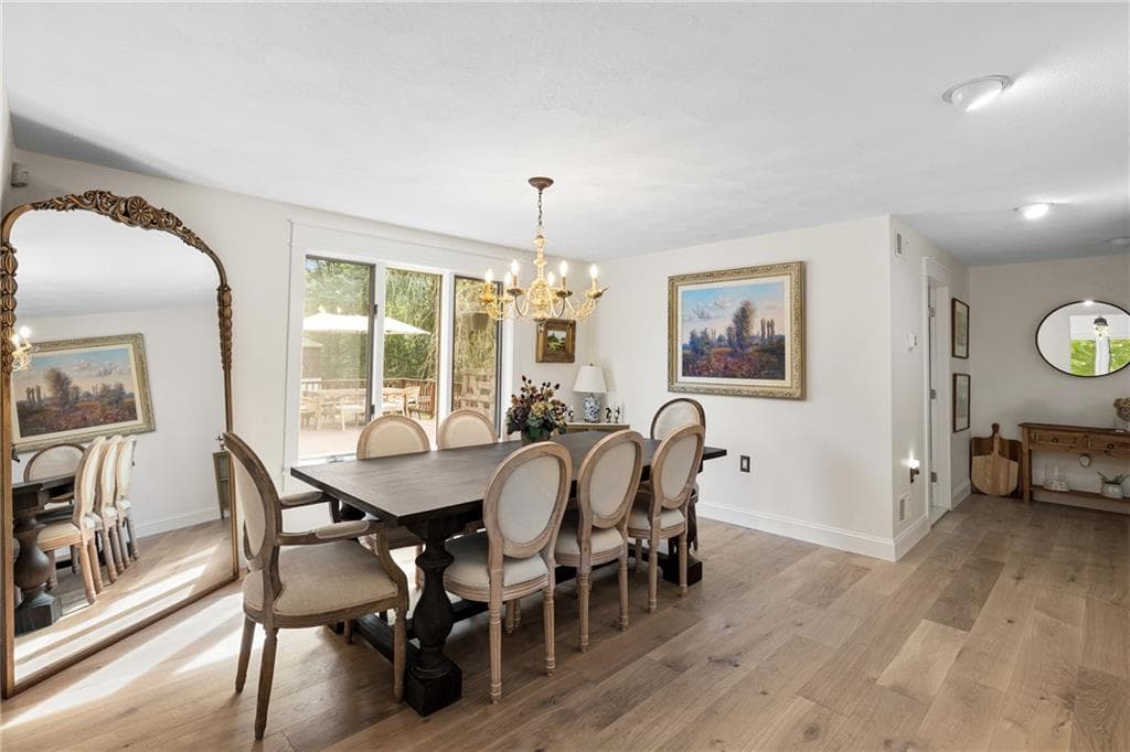 Single Family Residence at 40 Moosehorn Road, East Greenwich, photo 11 of 48