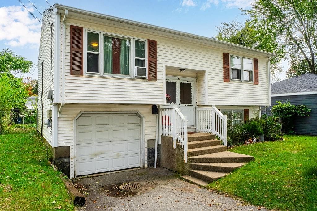 81 Petteys Avenue