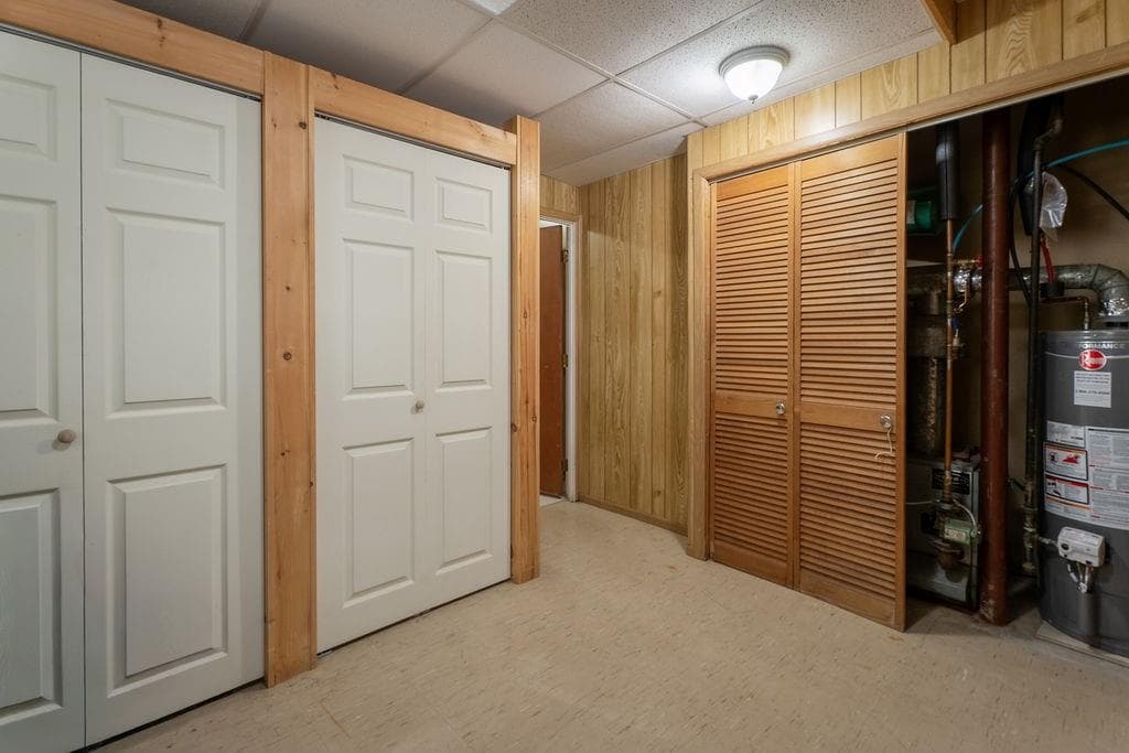 Single Family Residence at 81 Petteys Avenue, Providence, photo 18 of 27
