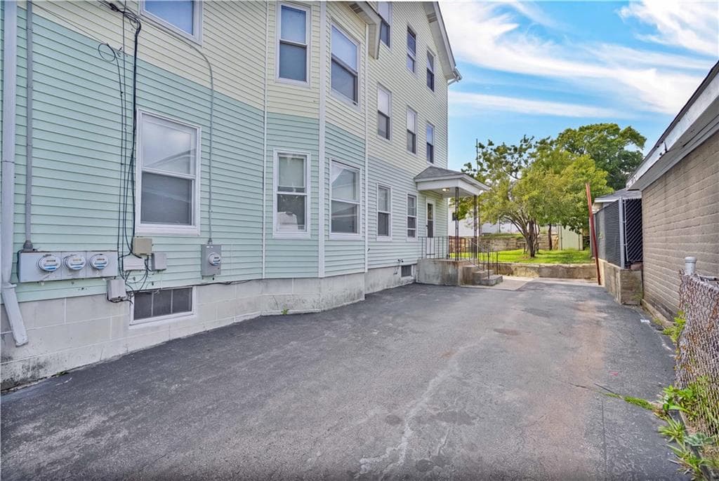 Multi Family at 73 Arch Street, Pawtucket, photo 2 of 18