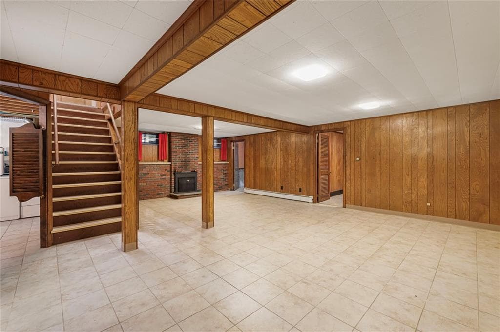 Single Family Residence at 12 Bowen Street, Johnston, photo 32 of 40