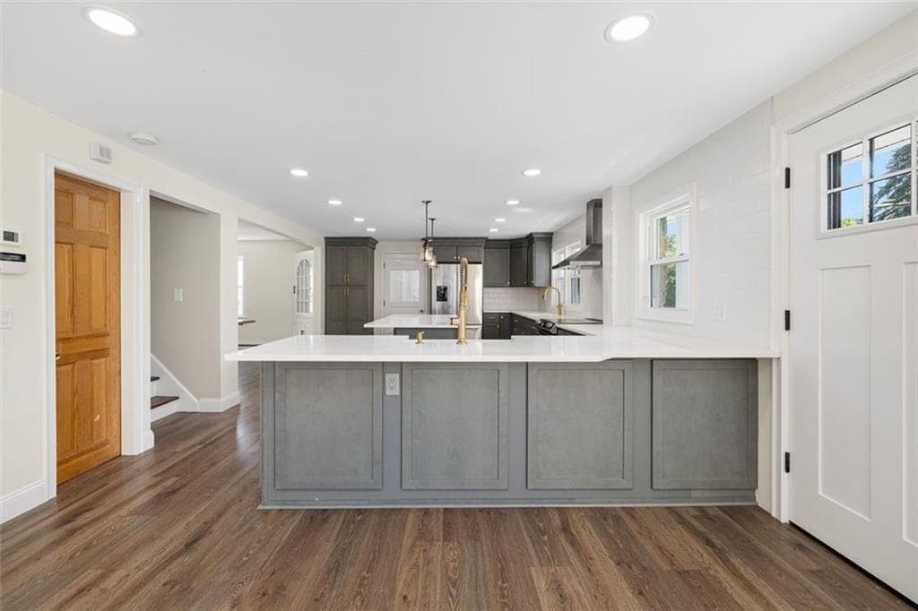 Single Family Residence at 3 Massasoit Passage, Cumberland, photo 13 of 50