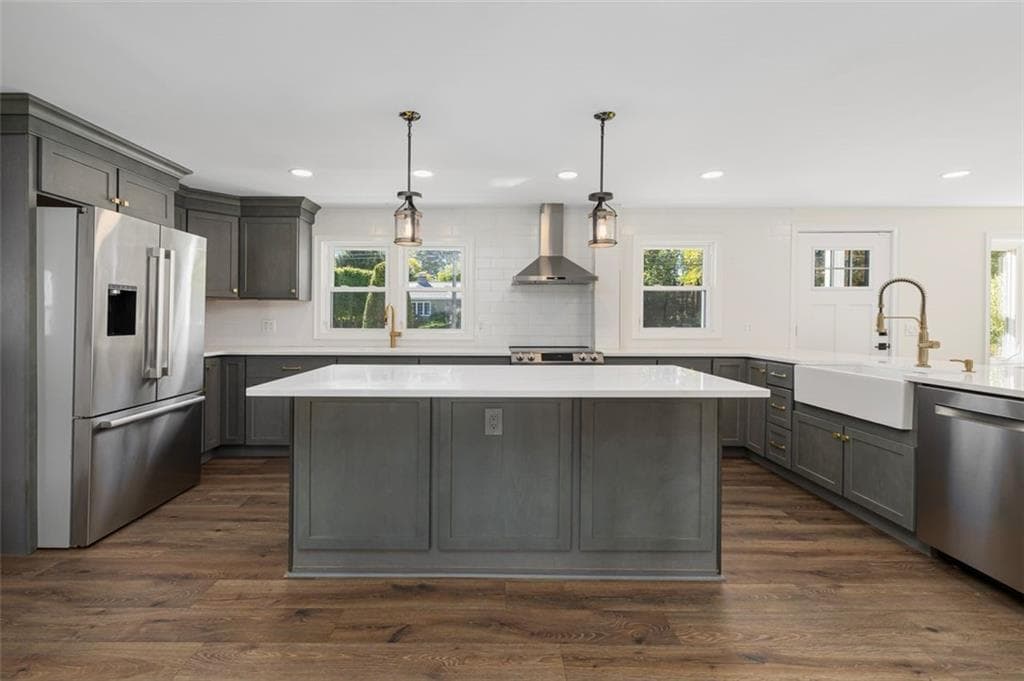 Single Family Residence at 3 Massasoit Passage, Cumberland, photo 10 of 50