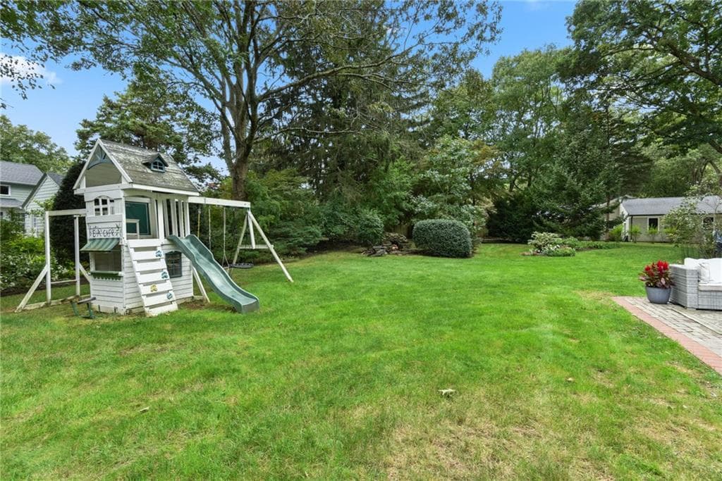 Single Family Residence at 232 Bayview Avenue, Warwick, photo 37 of 46