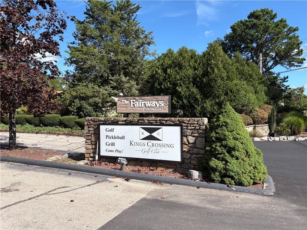 Condominium at 17 Caddy Rock Road UNIT C, North Kingstown, photo 2 of 21